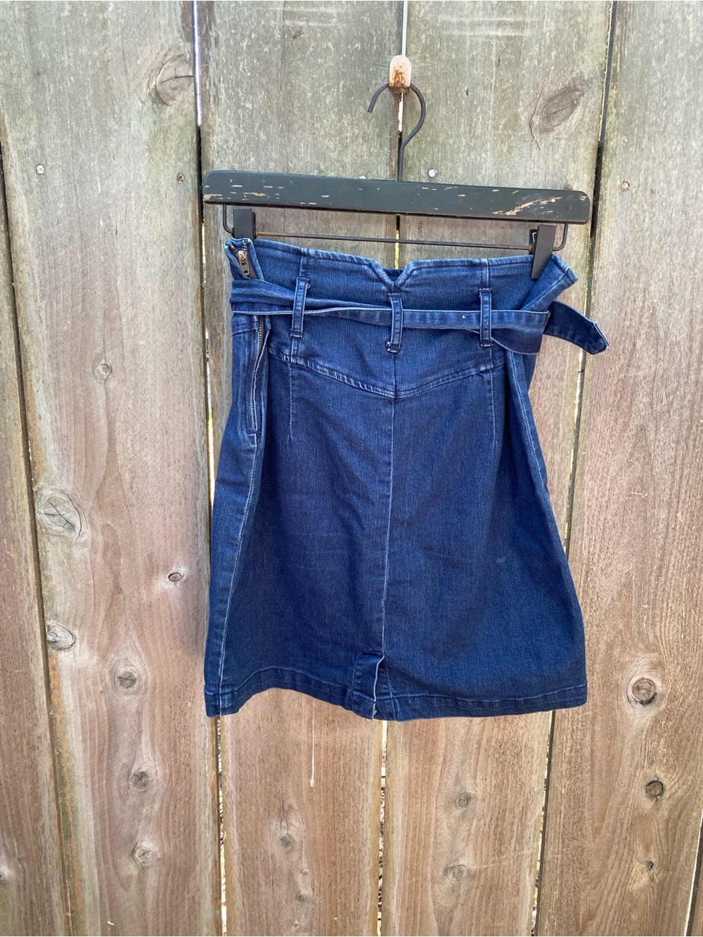 Free People Living It Up Denim Mini Skirt Size 8 Belted Dark Wash - Picture 4 of 4